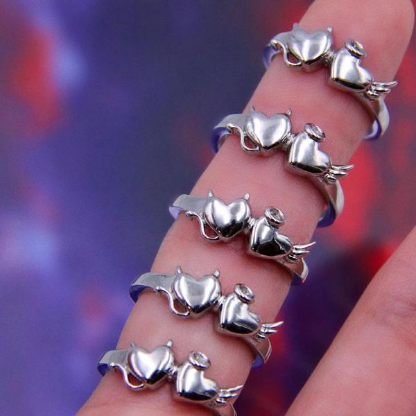 cluster rings ins hip-hop creative demon ring gothic punk thorns rose for women men couple fashion jewelry gift, Golden;silver
cluster rings ins hip-hop creative demon ring gothic punk thorns rose for women men couple fashion jewelry gift, Golden;silver