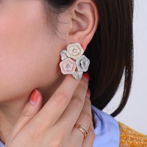 stud 30*39 mm trendy flower shape cubic zirconia jewelry statement earrings for women engagement fashion, Golden;silver
stud 30*39 mm trendy flower shape cubic zirconia jewelry statement earrings for women engagement fashion, Golden;silver