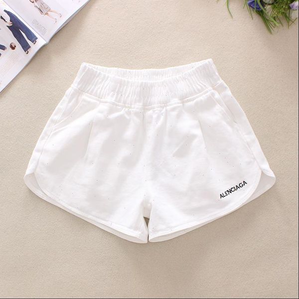2021 summer white black womens denim shorts elastic waist loose shorts english pattern cotton pockets broad legged shorts 2011
2021 summer white black womens denim shorts elastic waist loose shorts english pattern cotton pockets broad legged shorts 2011