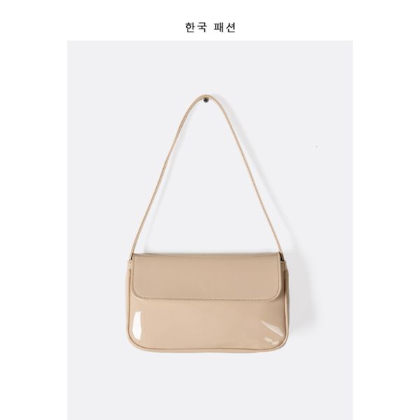 fashion trend ins handbag 2021 korean bright patent leather shoulder high grade underarm
fashion trend ins handbag 2021 korean bright patent leather shoulder high grade underarm