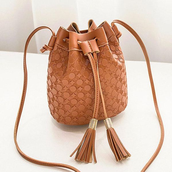 evening bags ladies' shoulder 2021 all-match messenger woven bucket handbags fashion solid color tassel high quality
evening bags ladies' shoulder 2021 all-match messenger woven bucket handbags fashion solid color tassel high quality