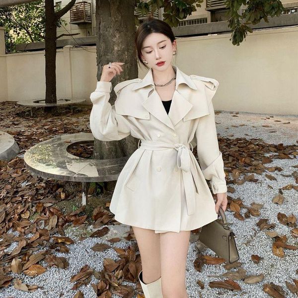 women's trench coats autumn 2021 windbreaker jacket fashion short style temperament with belt long-sleeved solid color top, Tan;black
women's trench coats autumn 2021 windbreaker jacket fashion short style temperament with belt long-sleeved solid color top, Tan;black