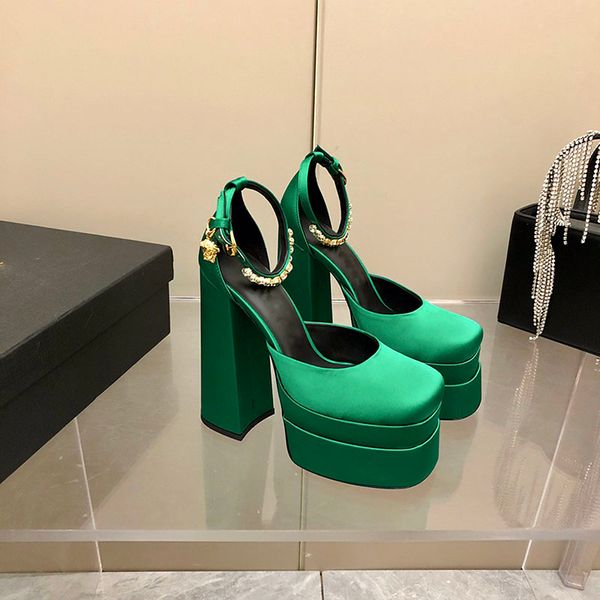 2022 fashion designer lady platform sandals waterproof high heels party wedding dress shoes women rhinestones with silk boxboat shoes 35-41, Black
2022 fashion designer lady platform sandals waterproof high heels party wedding dress shoes women rhinestones with silk boxboat shoes 35-41, Black