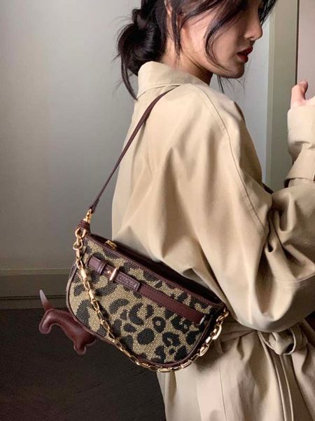 fashion multi-pocket woman long wallet hasp wallets luxury designers designer ladies clutch card holder coin purse with k222, Red;black
fashion multi-pocket woman long wallet hasp wallets luxury designers designer ladies clutch card holder coin purse with k222, Red;black