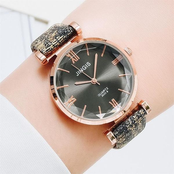wristwatches roma number retro women watches brand simple ladies fashion casual brown vintage leather woman quartz watch, Slivery;brown
wristwatches roma number retro women watches brand simple ladies fashion casual brown vintage leather woman quartz watch, Slivery;brown