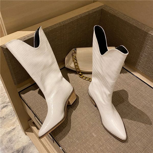 2021 new autumn winter women's pointed toe slip on low heel riding shoes western cowboy boots white black q81a
2021 new autumn winter women's pointed toe slip on low heel riding shoes western cowboy boots white black q81a