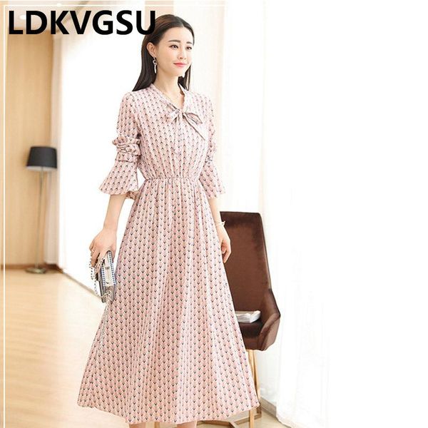 casual dresses 2021 spring autumn slim female long sleeve chiffon dress round neck bow tie trumpet sleeves print large size is591, Black;gray
casual dresses 2021 spring autumn slim female long sleeve chiffon dress round neck bow tie trumpet sleeves print large size is591, Black;gray