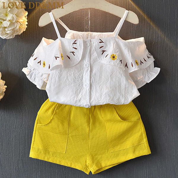 love dd&mm girls sets summer children's clothing girls fashion strapless strap shirt + casual shorts suit 210715, White
love dd&mm girls sets summer children's clothing girls fashion strapless strap shirt + casual shorts suit 210715, White