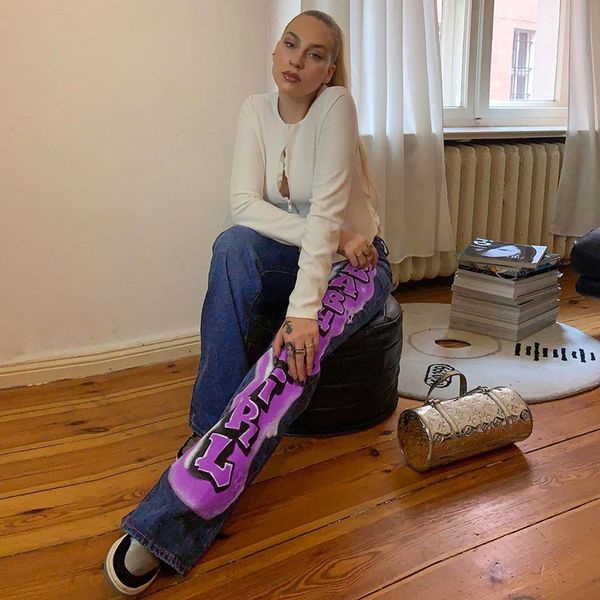 streetwear letter print gothic denim pants for women y2k fashion straight capris harajuku 90s casual jeans trousers, Black;white
streetwear letter print gothic denim pants for women y2k fashion straight capris harajuku 90s casual jeans trousers, Black;white