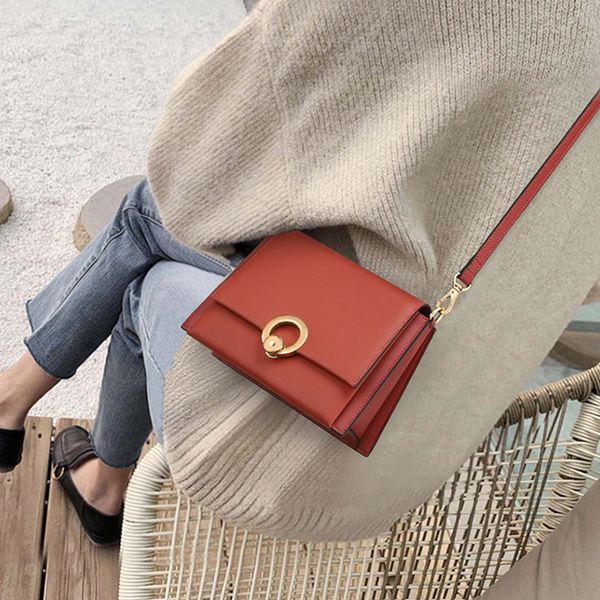female 2021 new shoulder large capacity messenger advanced feeling armpit bag fashion versatile real leather bag
female 2021 new shoulder large capacity messenger advanced feeling armpit bag fashion versatile real leather bag