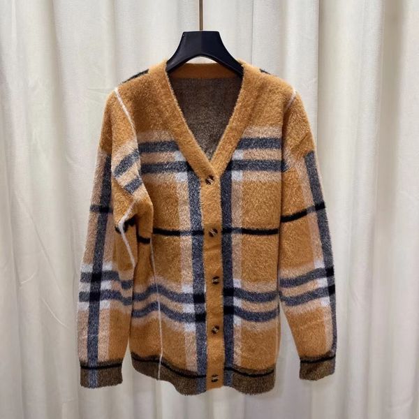 women coats designer high-end sweater fashion casual women's long sleeved high-ends cardigan coat, White;black
women coats designer high-end sweater fashion casual women's long sleeved high-ends cardigan coat, White;black