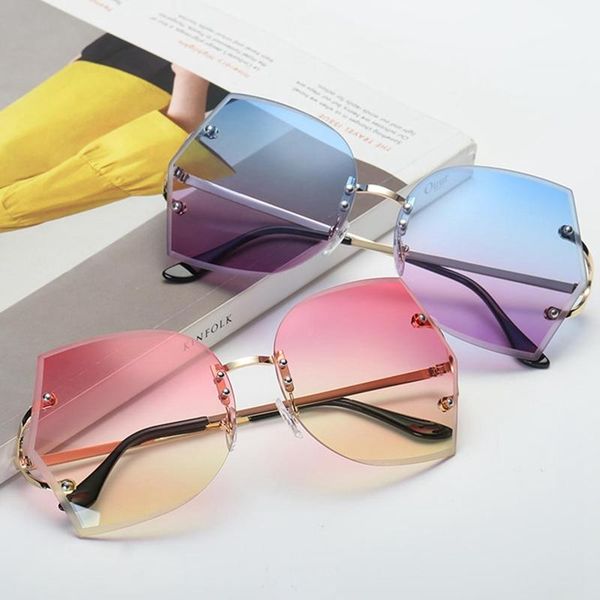 sunglasses retro fashion irregular multicolor women/men metal transparent sun glasses oversized sunglases eyewear, White;black
sunglasses retro fashion irregular multicolor women/men metal transparent sun glasses oversized sunglases eyewear, White;black