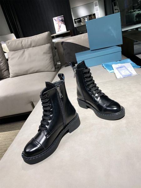 high version women genuine leather martin boots classic black zipper lace up motorcycle boot brand style luxury design trend platform shoes
high version women genuine leather martin boots classic black zipper lace up motorcycle boot brand style luxury design trend platform shoes