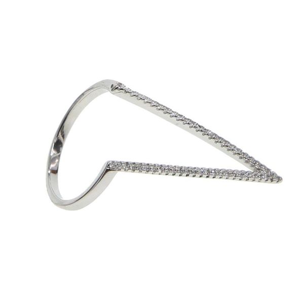 wedding rings latest design fashion long ring elegant v shaped with paved cubic zirconia engagement simple jewelry for women drop shippng, Slivery;golden
wedding rings latest design fashion long ring elegant v shaped with paved cubic zirconia engagement simple jewelry for women drop shippng, Slivery;golden