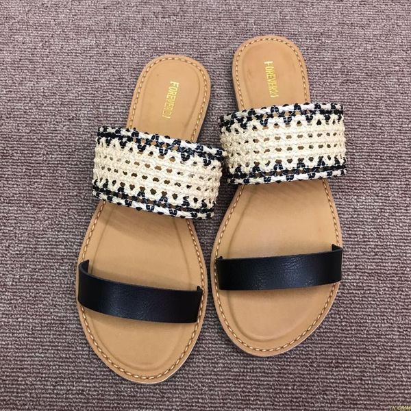 2021 weave beach slippers women genuine leather brand flat shoes summer beach slides casual shoes women designers slipper, Black
2021 weave beach slippers women genuine leather brand flat shoes summer beach slides casual shoes women designers slipper, Black