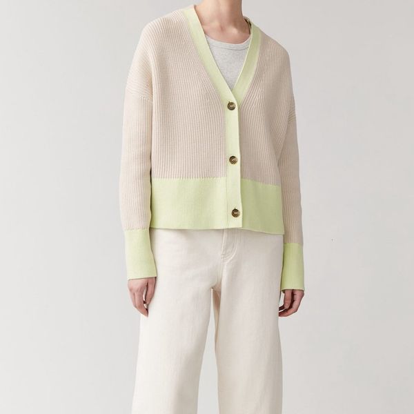 2021 spring and autumn new style jacquard knitted v-neck cardigan cotton sweater outer wear women's clothing qf2d, White;black
2021 spring and autumn new style jacquard knitted v-neck cardigan cotton sweater outer wear women's clothing qf2d, White;black
