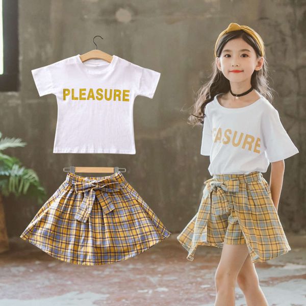 summer 2021 spring girls' plaid t-shirt two piece medium and large children's skirt suit, White
summer 2021 spring girls' plaid t-shirt two piece medium and large children's skirt suit, White