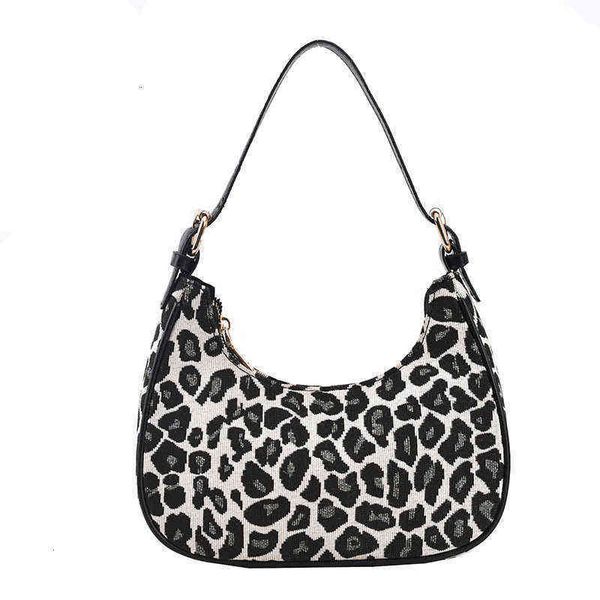 women's bag trend autumn fashion women's single shoulder armpit french stick crescent leopard
women's bag trend autumn fashion women's single shoulder armpit french stick crescent leopard