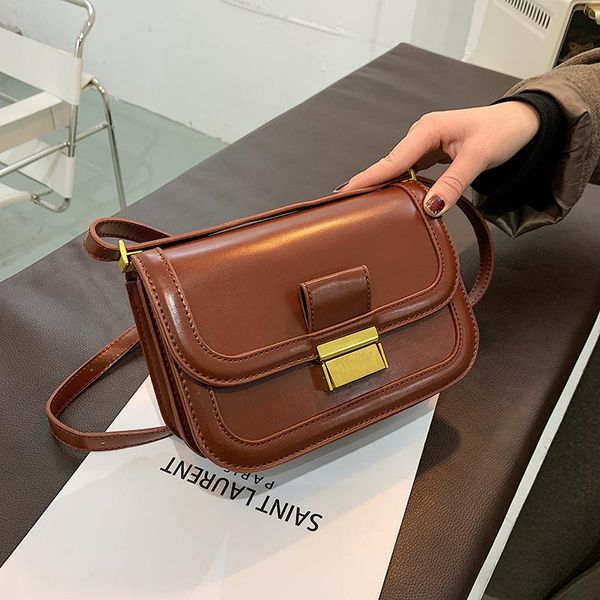 net red bag female 2021 new trendy fashion retro shoulder bag western style wild simple texture messenger small square
net red bag female 2021 new trendy fashion retro shoulder bag western style wild simple texture messenger small square