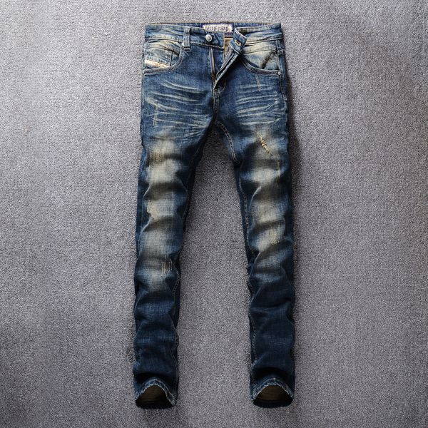 2021 new italian fashion men retro dark blue distressed denim pants slim designer cotton trousers d3vl
2021 new italian fashion men retro dark blue distressed denim pants slim designer cotton trousers d3vl