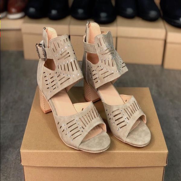 2021 wedding high heels slides sandals suede mid-heel designer size crystal with metal shoes beach buckle summer no32 luxury 35-43 qkir, Black
2021 wedding high heels slides sandals suede mid-heel designer size crystal with metal shoes beach buckle summer no32 luxury 35-43 qkir, Black