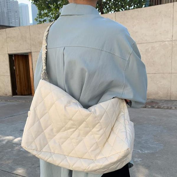 cross body large capacity fashion women messenger bags elegant female casual tote handbags lace pleated shoulder strap ladies underarm bag
cross body large capacity fashion women messenger bags elegant female casual tote handbags lace pleated shoulder strap ladies underarm bag