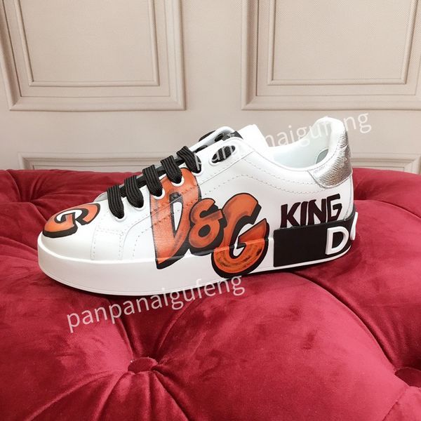 2021 casual shoes men leather sneaker women low shoe thick bottom lace-up style with sliver reflective strip black and white size35-45
2021 casual shoes men leather sneaker women low shoe thick bottom lace-up style with sliver reflective strip black and white size35-45