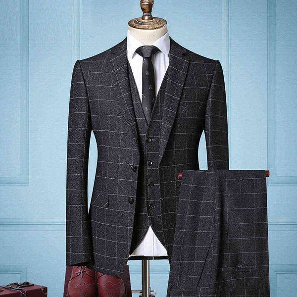 luxury men's suits blazers men's plaid three piece suit busins banquet man profsional studio wedding set, White;black
luxury men's suits blazers men's plaid three piece suit busins banquet man profsional studio wedding set, White;black