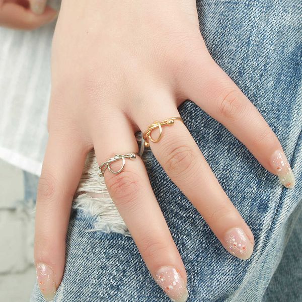 hand jewelry korean fashion simple copper metal knot adjustable ring f1092, Silver
hand jewelry korean fashion simple copper metal knot adjustable ring f1092, Silver