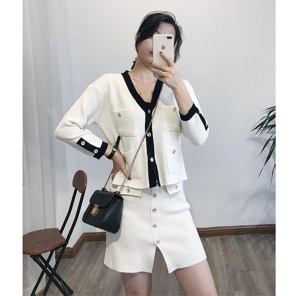 spring and in autumn new lining of women knitted-out shirts two-piece sweater fine temperament skirt ladies zfnp, White
spring and in autumn new lining of women knitted-out shirts two-piece sweater fine temperament skirt ladies zfnp, White