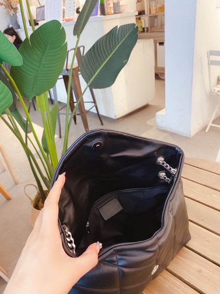 women luxurys designers bags fashion shoulder bags real leather chain handbags classic crossbody totes quilted messenger bag
women luxurys designers bags fashion shoulder bags real leather chain handbags classic crossbody totes quilted messenger bag