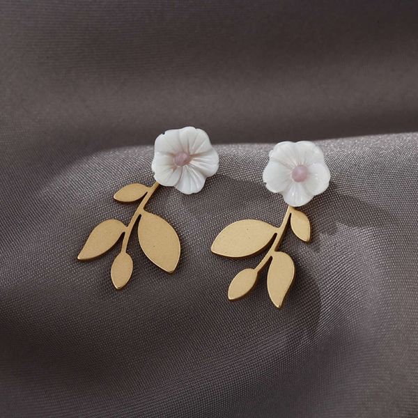 net red earrings shell flower metal leaf temperament 
net red earrings shell flower metal leaf temperament