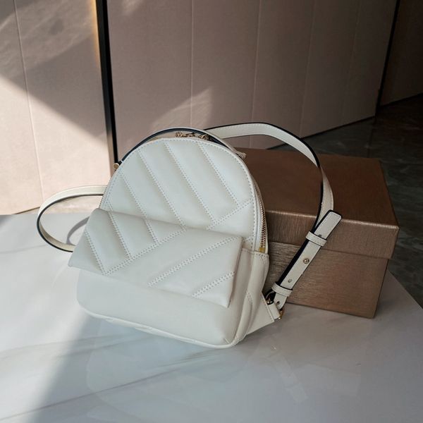5a+ classic designers backpack style mini bag handbags casual fashion brand tote bags eight colors with exquisite packaging and original box
5a+ classic designers backpack style mini bag handbags casual fashion brand tote bags eight colors with exquisite packaging and original box