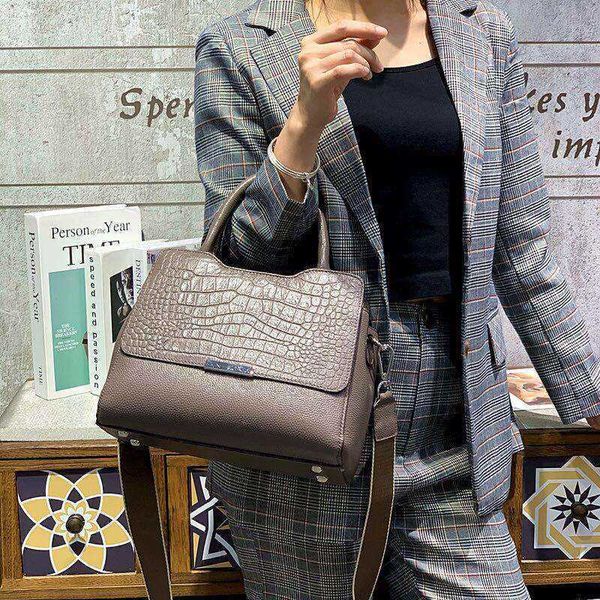 luxury handbags fashion leather bag 2021 alligator handbag women's atmospheric one shoulder msenger bag 63237
luxury handbags fashion leather bag 2021 alligator handbag women's atmospheric one shoulder msenger bag 63237