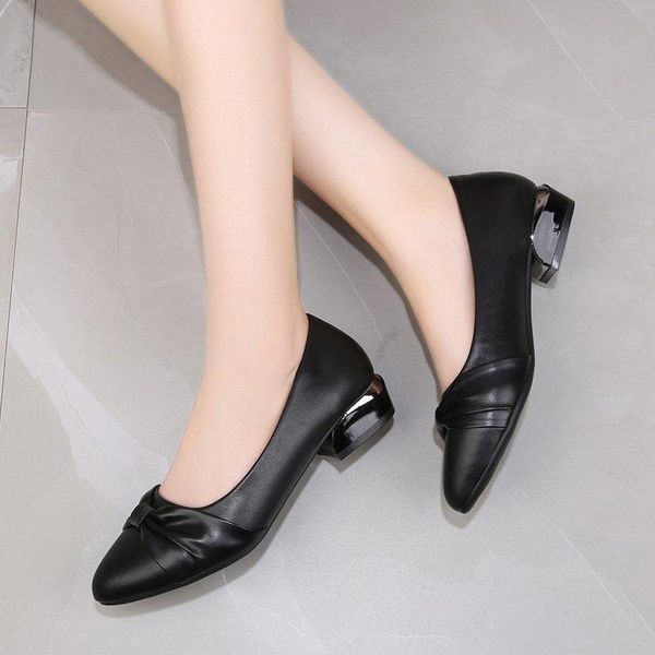 dress shoes plus size low heels bow single women black basic pumps grandma comfortable female office work 8296g
dress shoes plus size low heels bow single women black basic pumps grandma comfortable female office work 8296g
