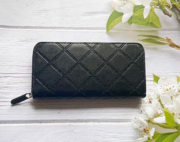 classic factory embossing wallets women pu leather flower fashion designer wallet card holder flip clutch handbag, Red;black
classic factory embossing wallets women pu leather flower fashion designer wallet card holder flip clutch handbag, Red;black