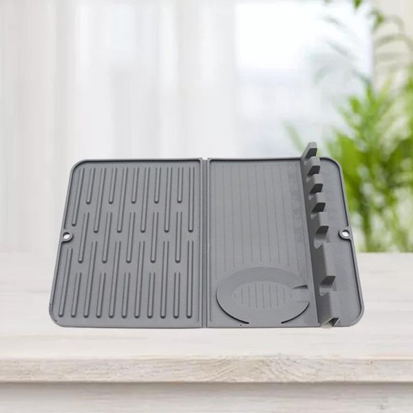 mats & pads silicone material spoon rests for kitchen counter 6 slots with drip pad anti-slip heat resistant bpa-spoons holders
mats & pads silicone material spoon rests for kitchen counter 6 slots with drip pad anti-slip heat resistant bpa-spoons holders