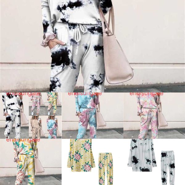 factorycc93leisure 2020 autumn and winter home printed wear long sleeve women's suit, Black;white
factorycc93leisure 2020 autumn and winter home printed wear long sleeve women's suit, Black;white