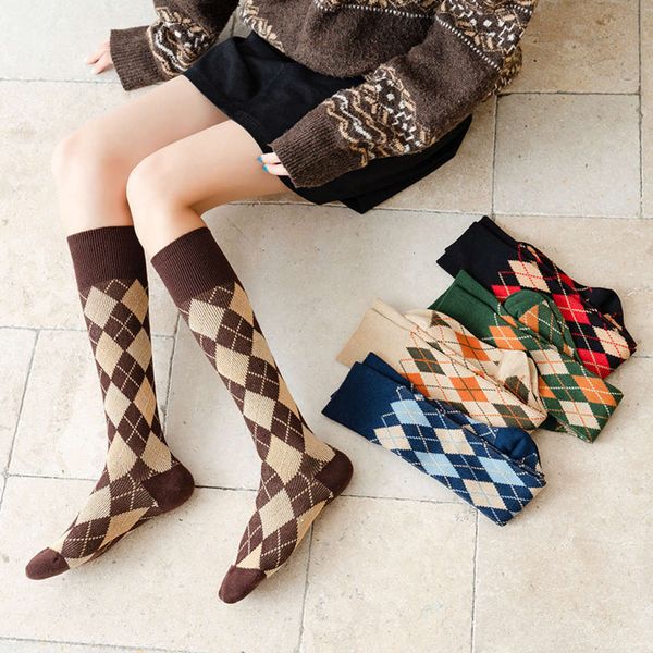 2021new for children in autumn 2020 british style lingge leg women's cotton and knee socks, Black;white 
2021new for children in autumn 2020 british style lingge leg women's cotton and knee socks, Black;white