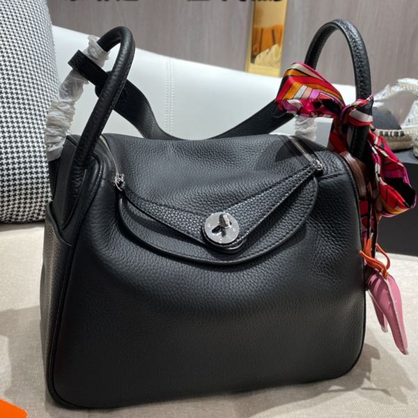 luxury designer france brand classic cross body bags high quatity genuine leather women shoulderbag fashion elling horse messenger designers
luxury designer france brand classic cross body bags high quatity genuine leather women shoulderbag fashion elling horse messenger designers