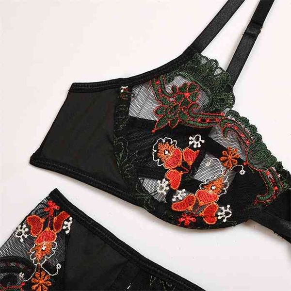 womens retro lace embroidery underwear underwire gather bra set thin section see-through thong garter erotic lingerie, Black;white
womens retro lace embroidery underwear underwire gather bra set thin section see-through thong garter erotic lingerie, Black;white