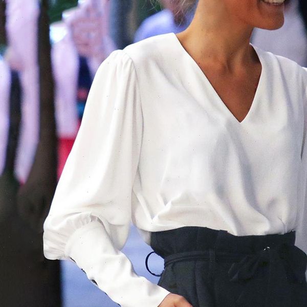 2021 new spring women chiffon v neck blouse shirts puff sleeve button summer lady shirt female office blouse, White
2021 new spring women chiffon v neck blouse shirts puff sleeve button summer lady shirt female office blouse, White