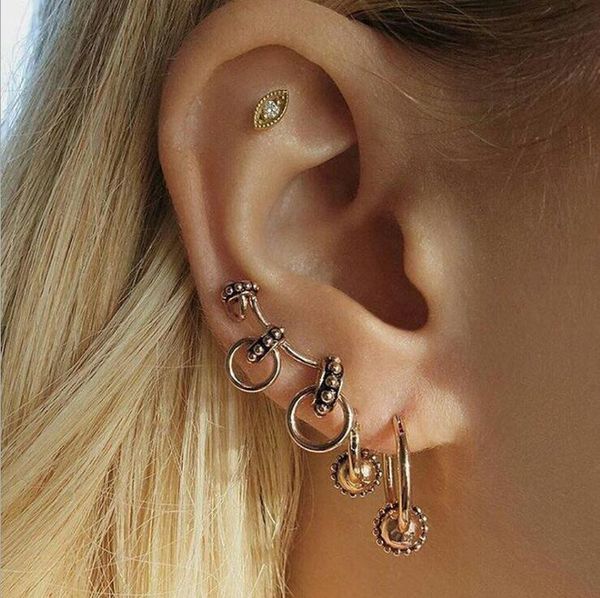 clip-on & screw back 4 pcs/set ear stud rould circle rhinestones earrings clip women girl's fashion vintage jewelry gift, Silver
clip-on & screw back 4 pcs/set ear stud rould circle rhinestones earrings clip women girl's fashion vintage jewelry gift, Silver