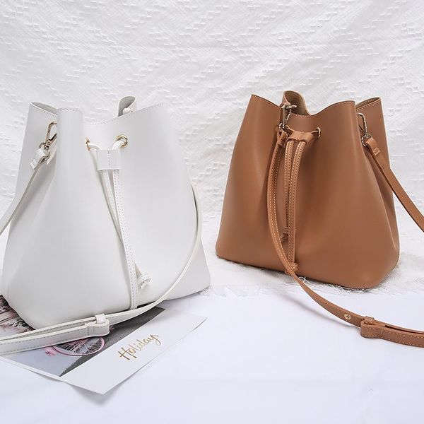 evening bags fashion women's shoulder bag drawstring messenger solid color trend designer bucket travel purse bolsos sac
evening bags fashion women's shoulder bag drawstring messenger solid color trend designer bucket travel purse bolsos sac