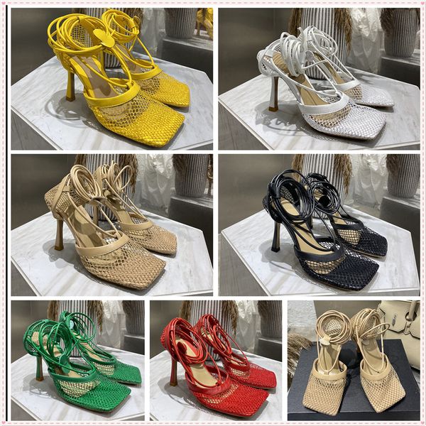women sandal 6 colors wedge sandals square head fashion trend hollow out ladies sandals size 35-41 shoe with box, Black
women sandal 6 colors wedge sandals square head fashion trend hollow out ladies sandals size 35-41 shoe with box, Black