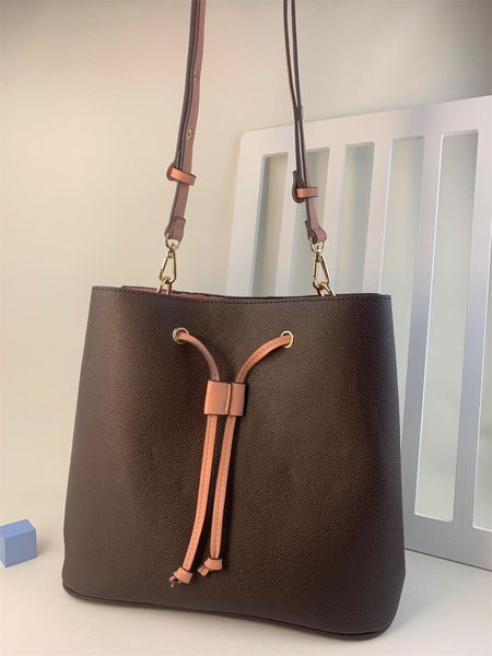 womens luxurys designers fashion crossbody bags fruit chains check special materials shoulder bag designer handbag purse handbags purses, Black;red
womens luxurys designers fashion crossbody bags fruit chains check special materials shoulder bag designer handbag purse handbags purses, Black;red