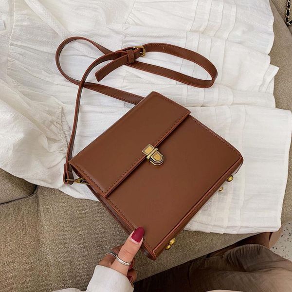 evening bags shoulder bag female handbag crossbody designer purse women retro fashion 2021 trend pu leather all-match solid color
evening bags shoulder bag female handbag crossbody designer purse women retro fashion 2021 trend pu leather all-match solid color