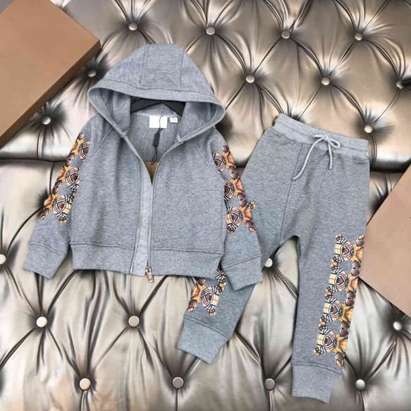 uxury design children's clothing sets boys and girls hooded zipper long-sleeved jacket with trousers jackets+ trousers suit high-end ki, White
uxury design children's clothing sets boys and girls hooded zipper long-sleeved jacket with trousers jackets+ trousers suit high-end ki, White