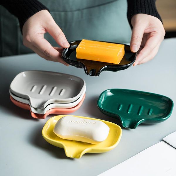 soap dishes creative ceramic dish can drain european-style multi-color box el bathroom decoration accessories
soap dishes creative ceramic dish can drain european-style multi-color box el bathroom decoration accessories