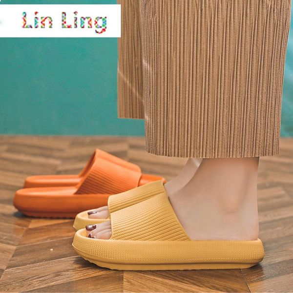 indoor women heel bath slippers trend 4cm thick sole couples platform flat shoes non-slip eva house slides ladies slippers, Black
indoor women heel bath slippers trend 4cm thick sole couples platform flat shoes non-slip eva house slides ladies slippers, Black